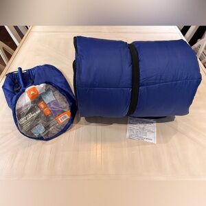 OZARK Trail Youth Camp Sleeping Bag – Blue and Teal (Excellent Condition)